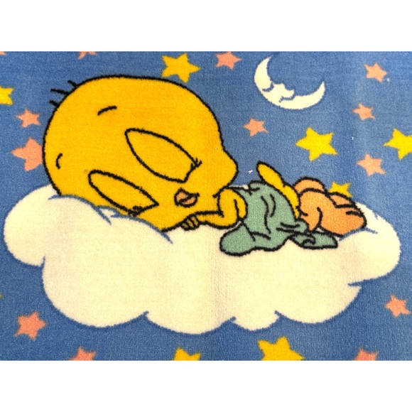 1996 Looney Tunes Lovables Tweety Bird Sleeping on Clouds Nursery Kids Area Rug - Picture 2 of 5